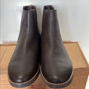 NWOT Sperry Rich Brown Leather Ankle Boots